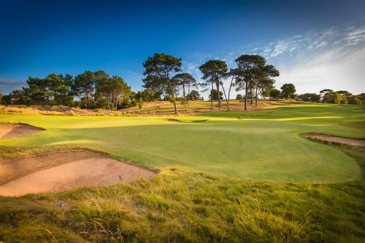 Glenelg Golf Club - Par 4, 10th Hole / Photo: David Brand