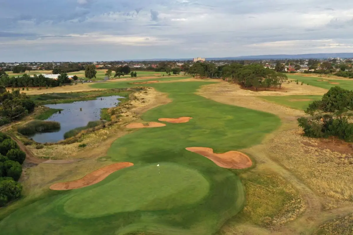 Royal Adelaide Golf Club - Par 5, 15th Hole / Photo: Gary Lisbon Golf Photography